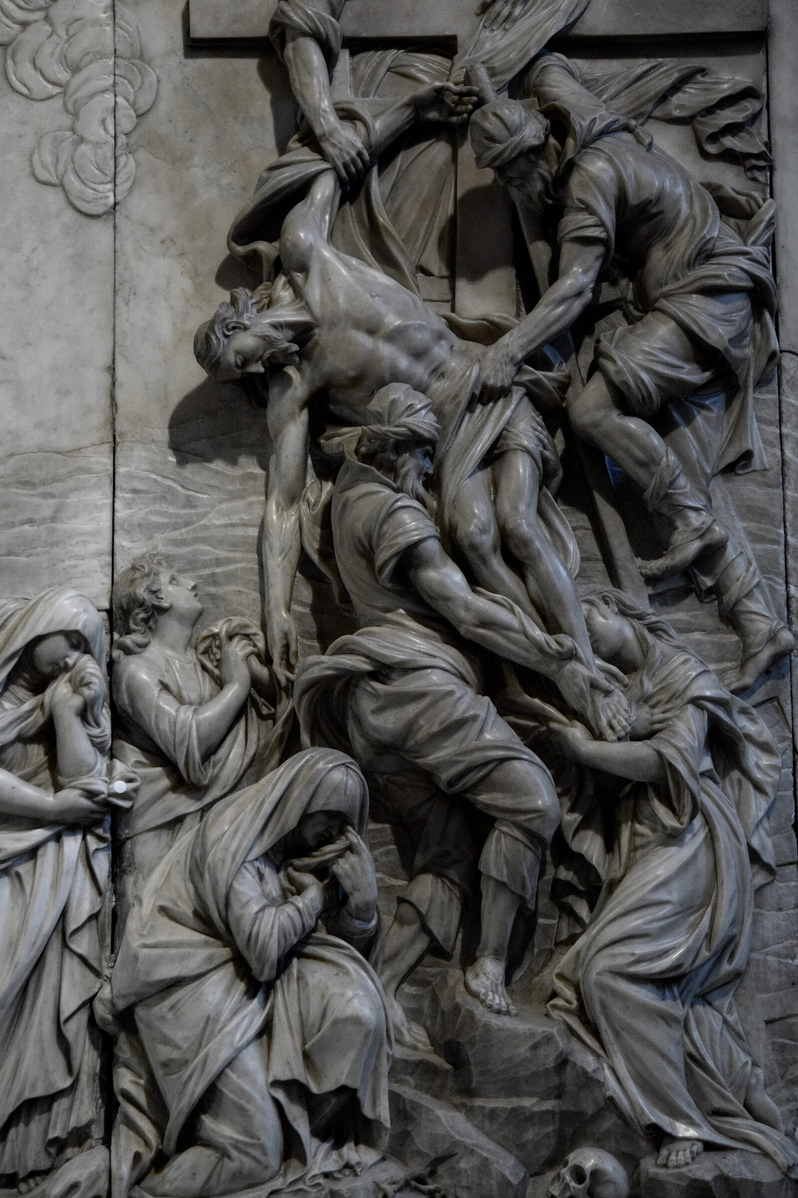 Basilica dei Frari : The stunning marble sculpture of the 'Deposition of Christ' (Francesco Cabianca, 1711)
