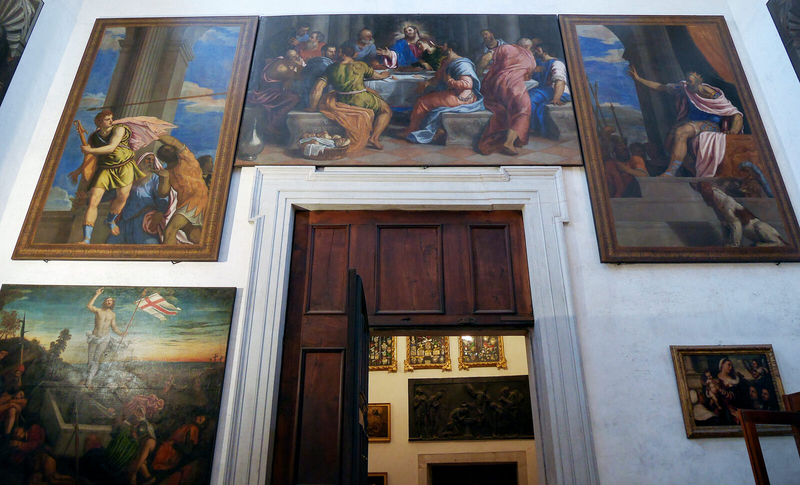 La Salute : Or turn around to see the five paintings on the wall by the entrance to the sacristy