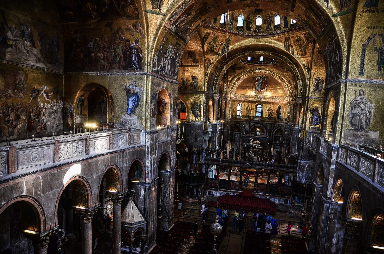 Basilica di San Marco : On your way to the museum and terrace, you'll get a unique elevated perspective of the interior and a close-up view of some of the mosaics