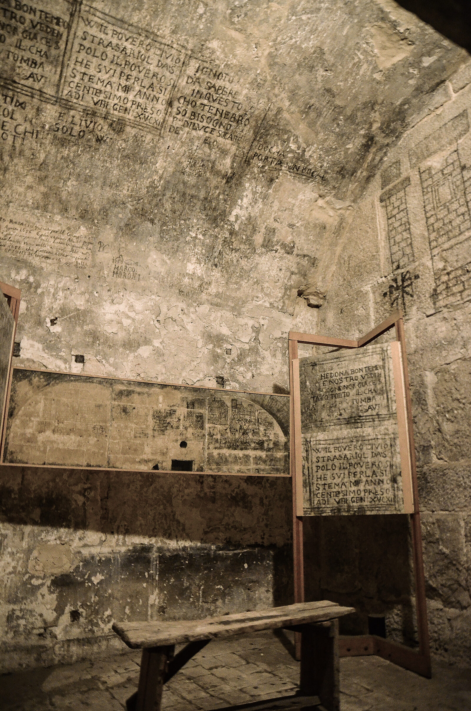 Bridge of Sighs : ...to their new dwelling: the prison cell