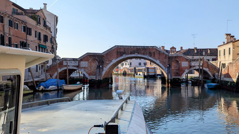 印象的な橋 : Ponte dei Tre Archi