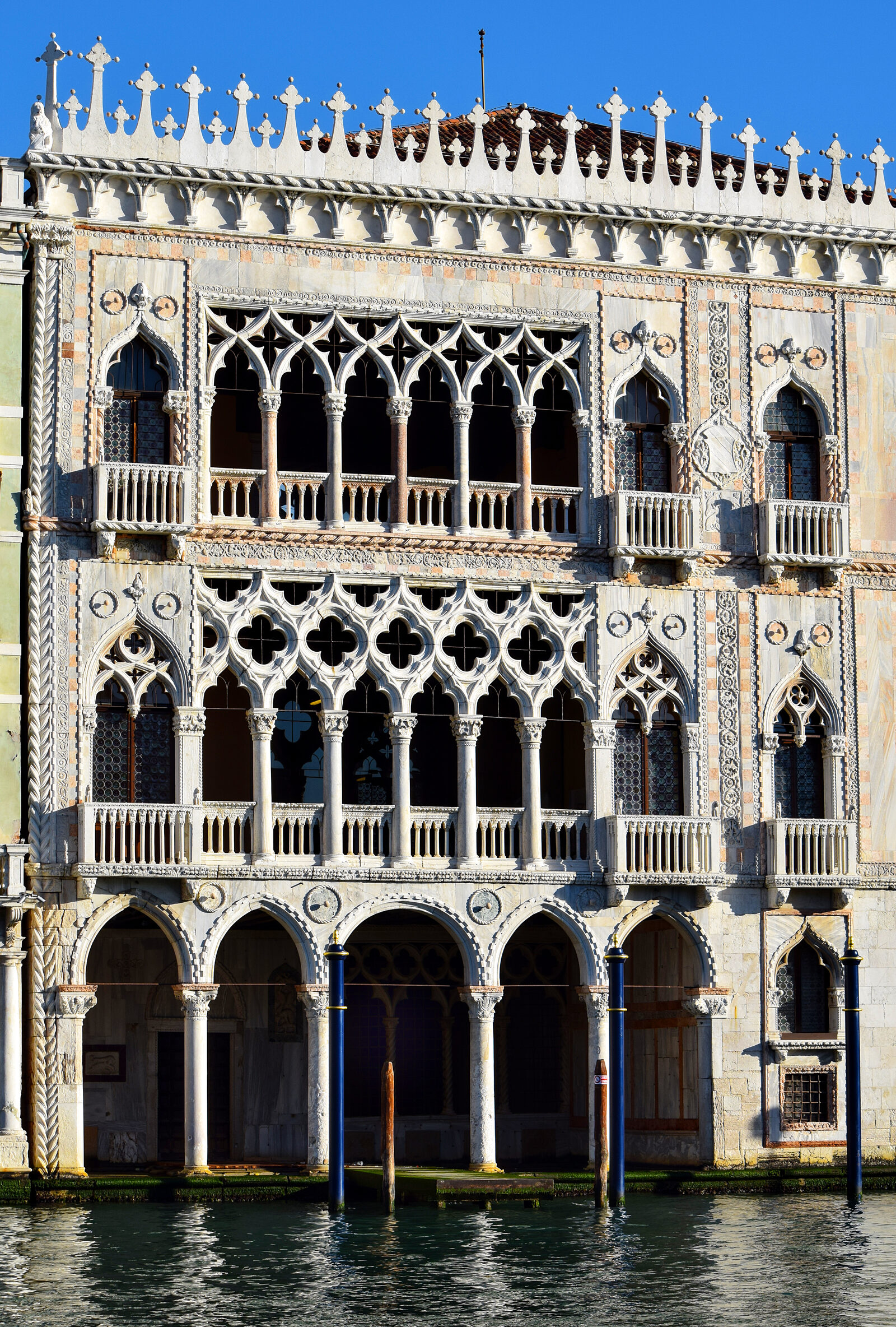 Ca' d'Oro : The distinctive facade, as seen from the Grand Canal