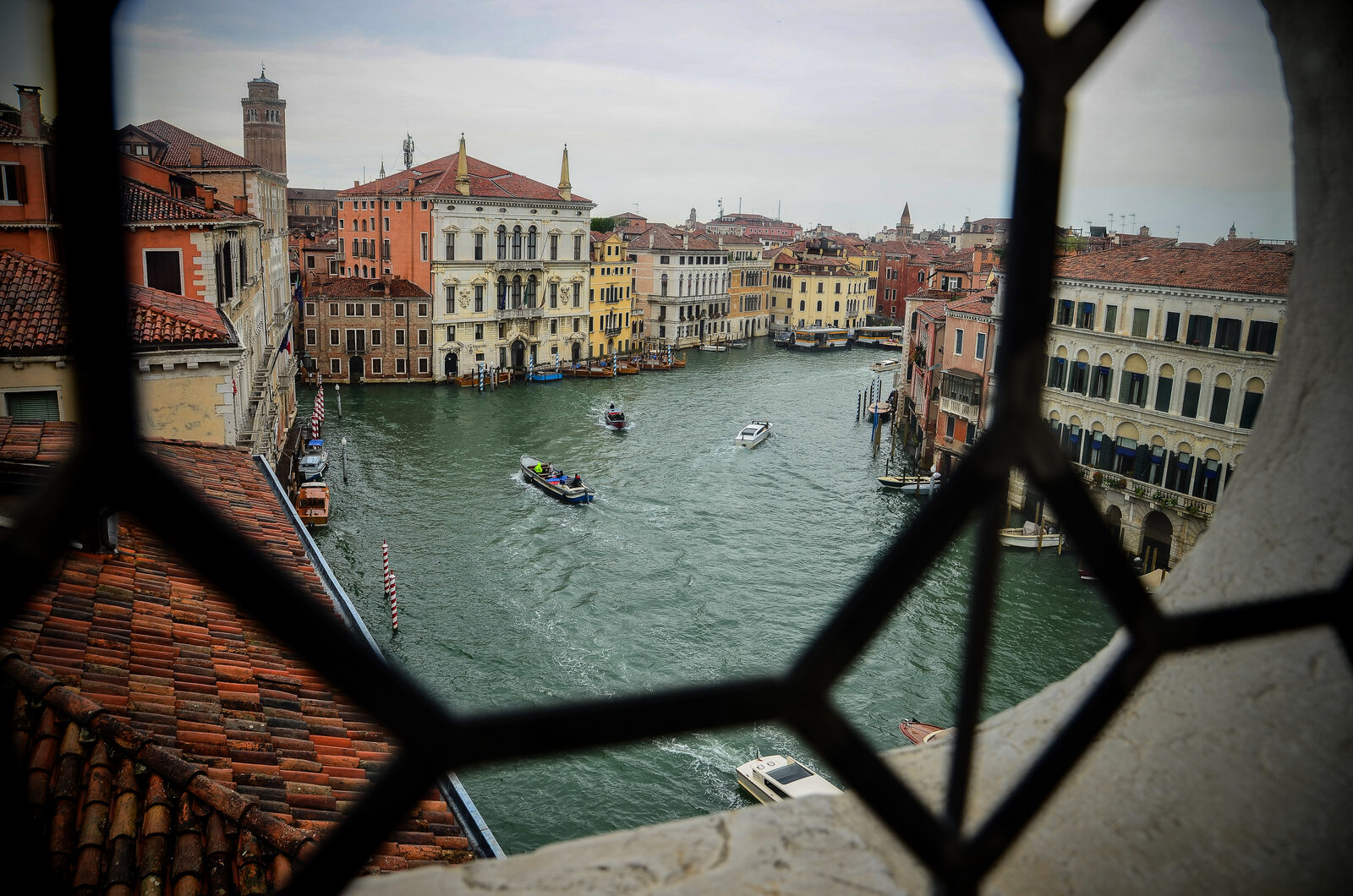 Ca' Rezzonico : Have an occasional peak outside to the Canal Grande