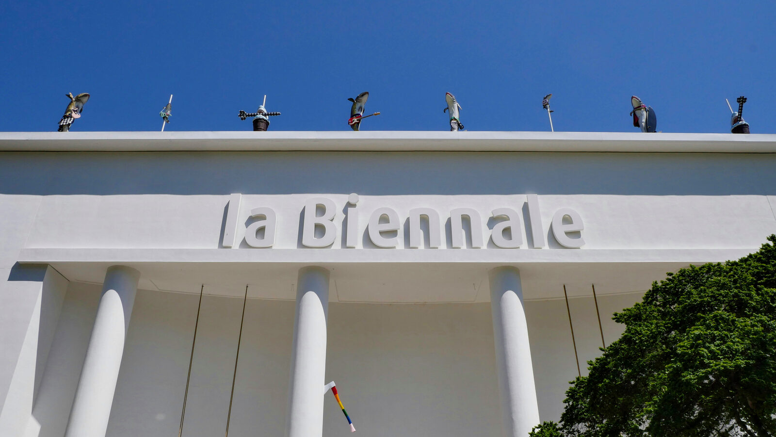 Biennale-Gärten : Der Eingang zum zentralen Pavillon während der Biennale 2022.