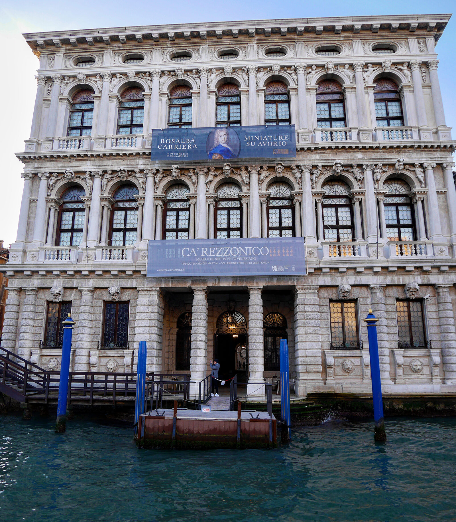 Grand Canal : The impressive Ca' Rezzonico hosting the Museum of 18th-century Venetian Life