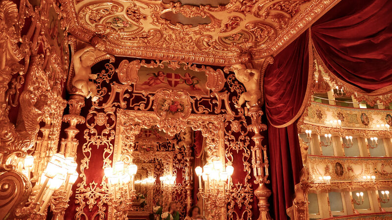 La Fenice : Extremely lush and featuring mirrors that create the illusion of endless space, the royal box was first created under Napoleon’s orders by merging six standard boxes into this special one