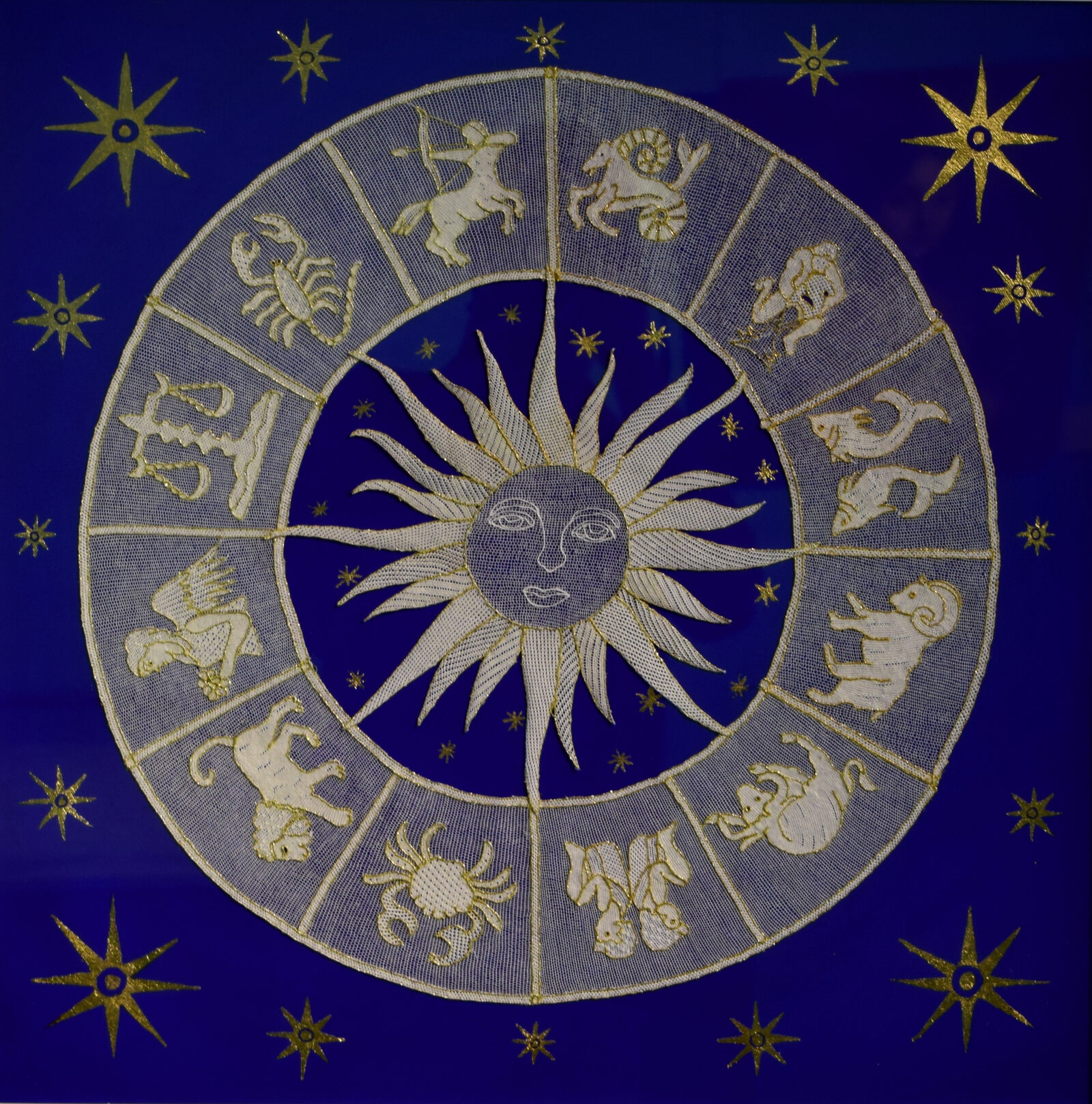 Lace Museum : A modern lace design incorporating all 12 signs of the zodiac