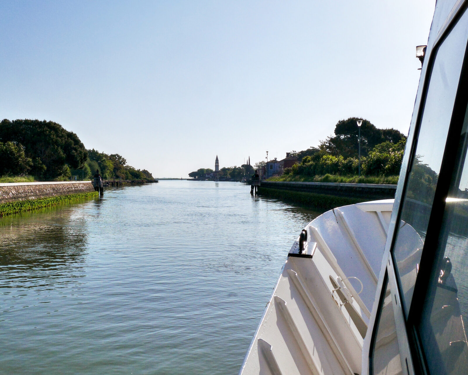 Mazzorbo : On Vaporetto 12 to Burano, you'll actually pass Mazzorbo (it's the stop right before Burano)