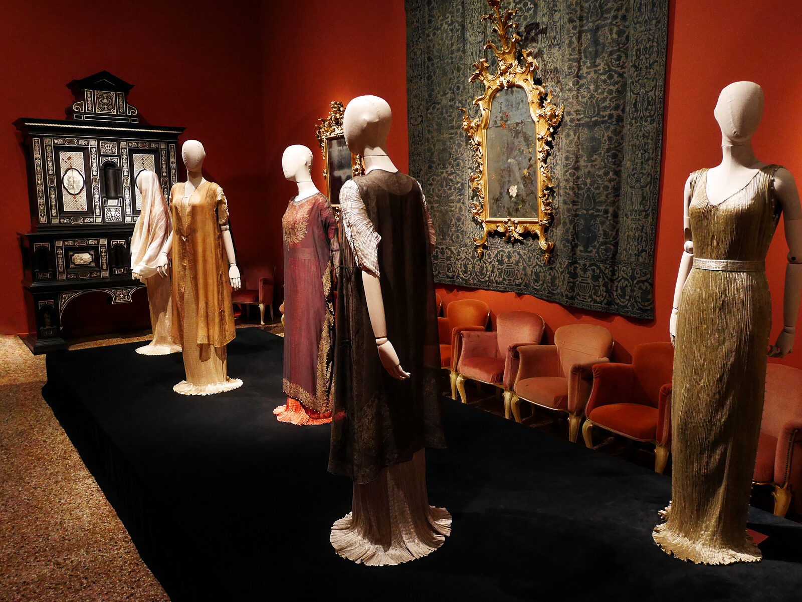 Palazzo Fortuny : The Delphos gown: an intricately pleated silk dress inspired by ancient Greek aesthetics