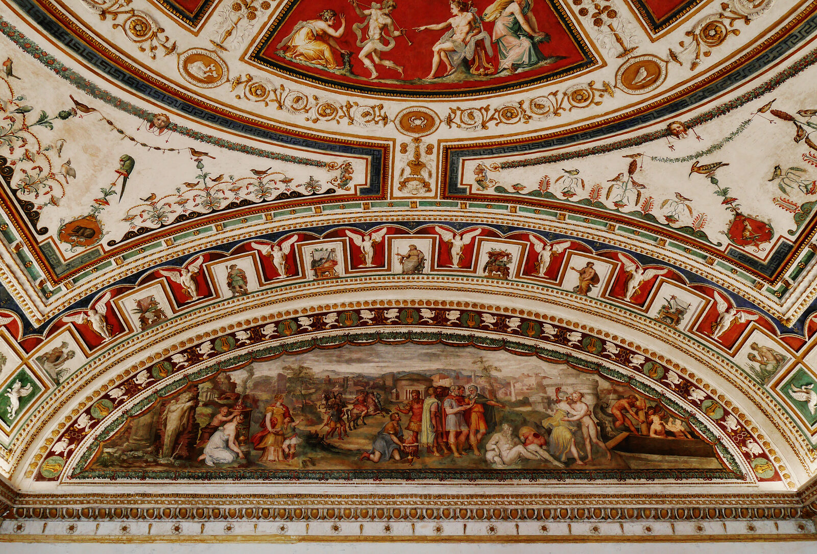 Palazzo Grimani : The lunette painting depicts an allegorical Roman scene, symbolizing the origins and accomplishments of the Grimani family