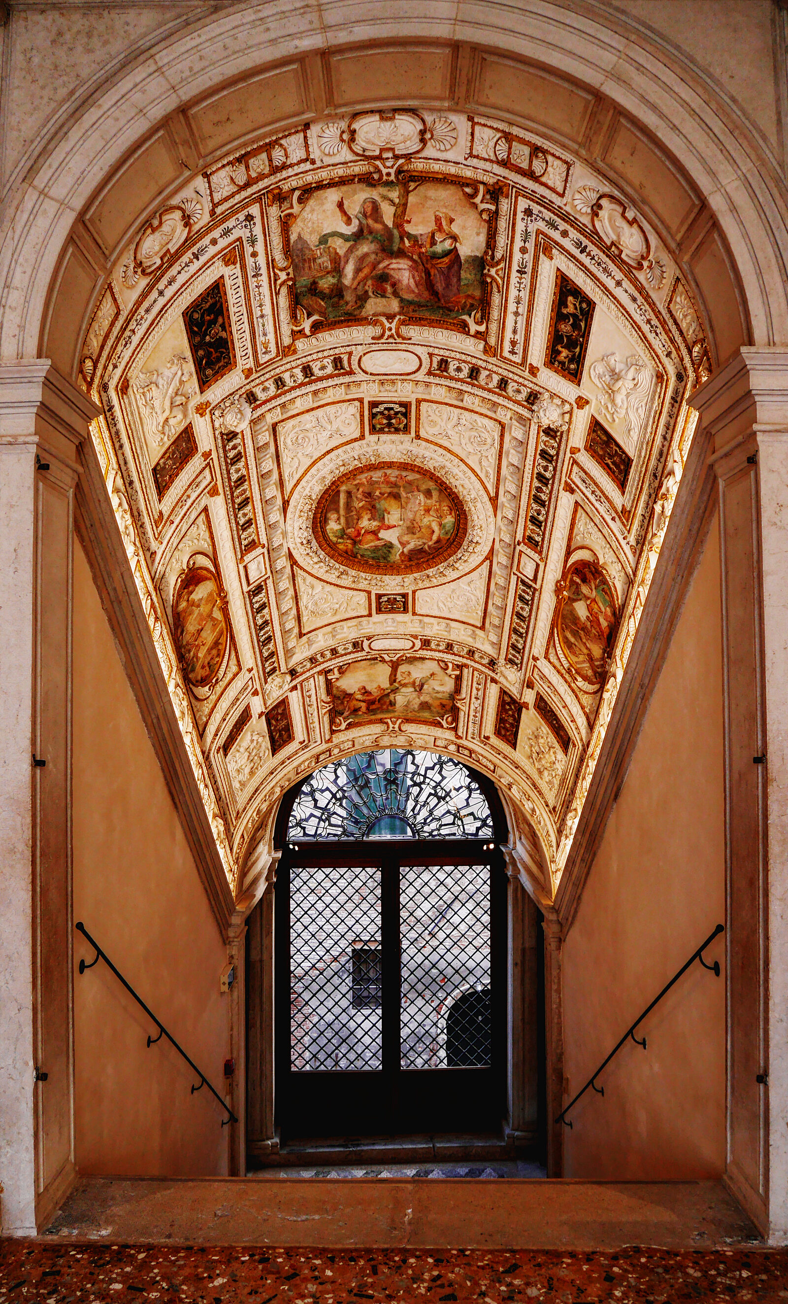 Palazzo Grimani : A staircase richly decorated with allegorical frescoes that symbolize the virtues of Giovanni Grimani - comparable in magnificence to Scala d’oro found in Palazzo Ducale
