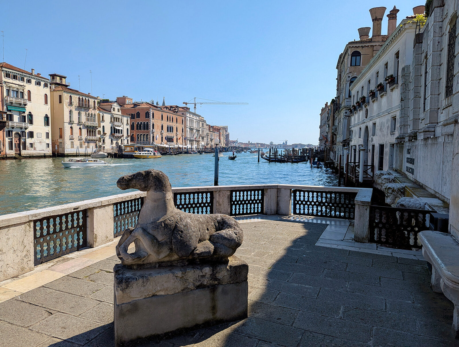 Peggy Guggenheim Collection : It offers a great close-up view toward the mouth of Canal Grande