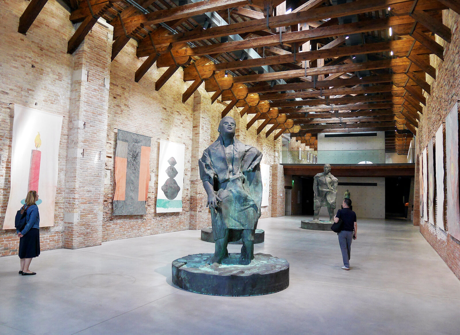 Punta della Dogana : The expansive ground-floor exhibition halls are flooded with natural light, clearly showcasing the clever transformation of the former customs building.