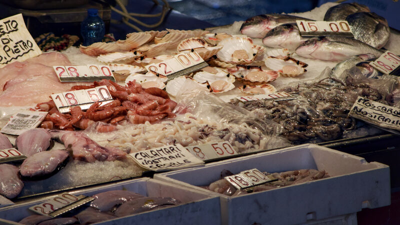 Rialto Market : A pungent perfume: no wonder the Pescheria was historically moved further and further away from the Rialto Bridge
