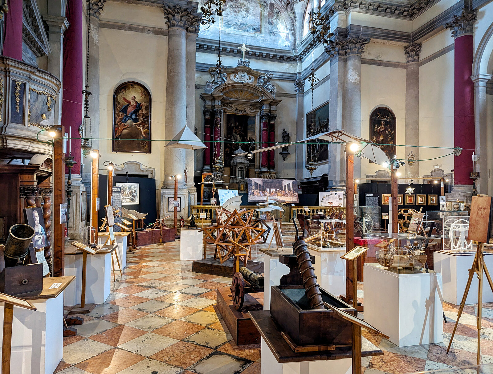 San Barnaba : Ingenious waterworks and war machines