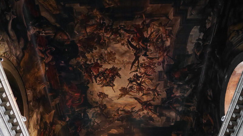 San Pantalon : When the artificial ceiling lights are switched off, the natural illumination fails to fully unveil all the intricate details of the painting