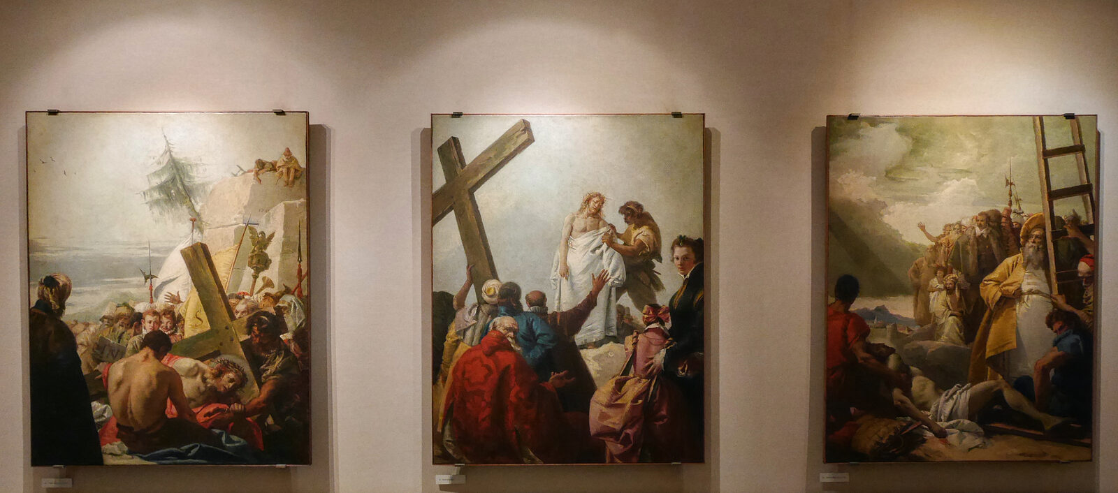 San Polo : The biblical scenes uniquely incorporate diverse characters from 18th-century Venice such as elegantly adorned ladies, turbaned Turks and playful children