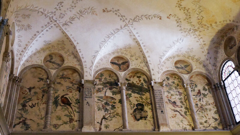 San Salvador : Since the church, located in the densely packed center of Venice, had no room for a real garden, the solution was to create a 'virtual' one instead