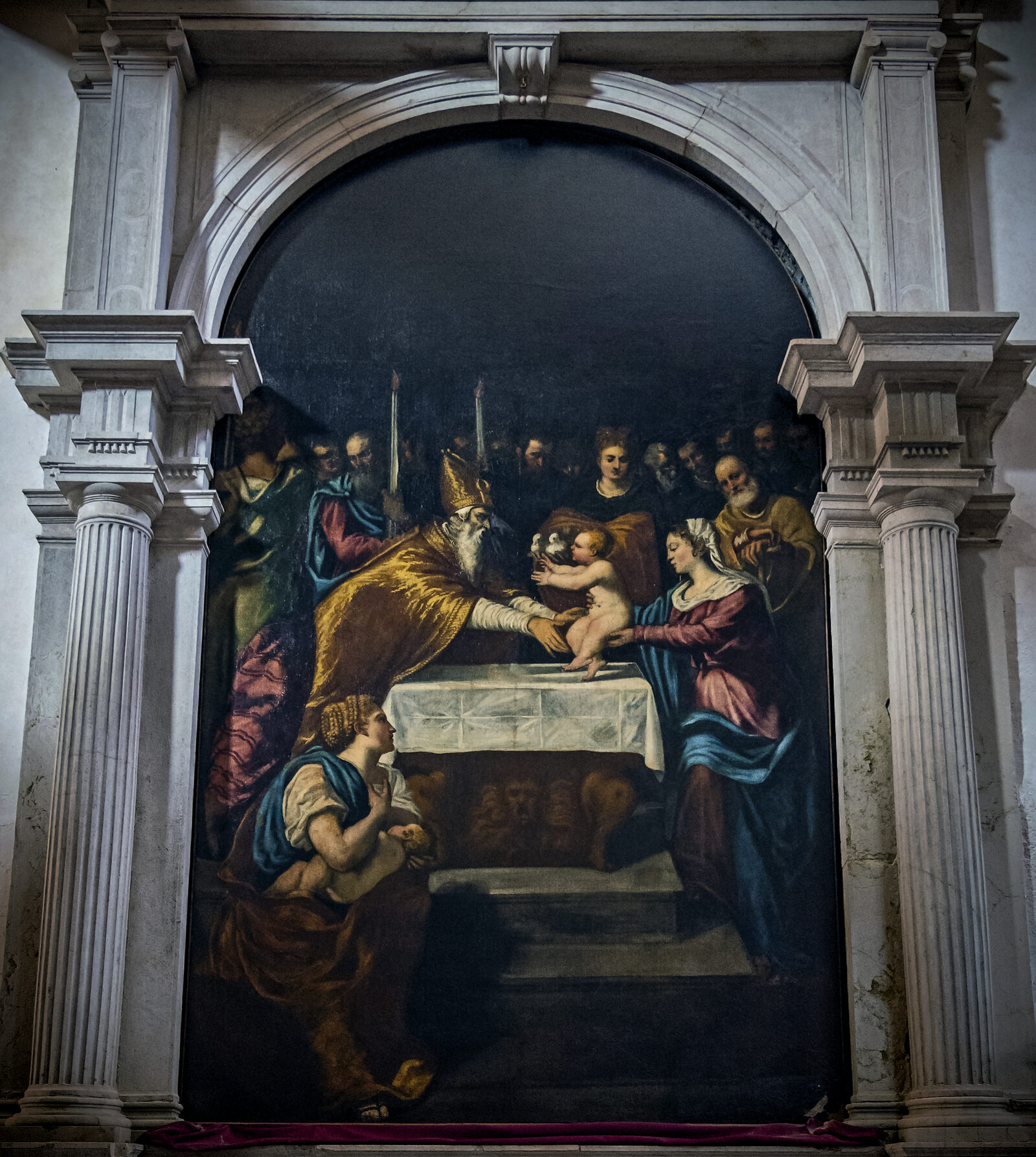Santa Maria dei Carmini : An early work by Tintoretto, 'Presentation of Christ' (1548), adorns the altar of the guild of fishmongers