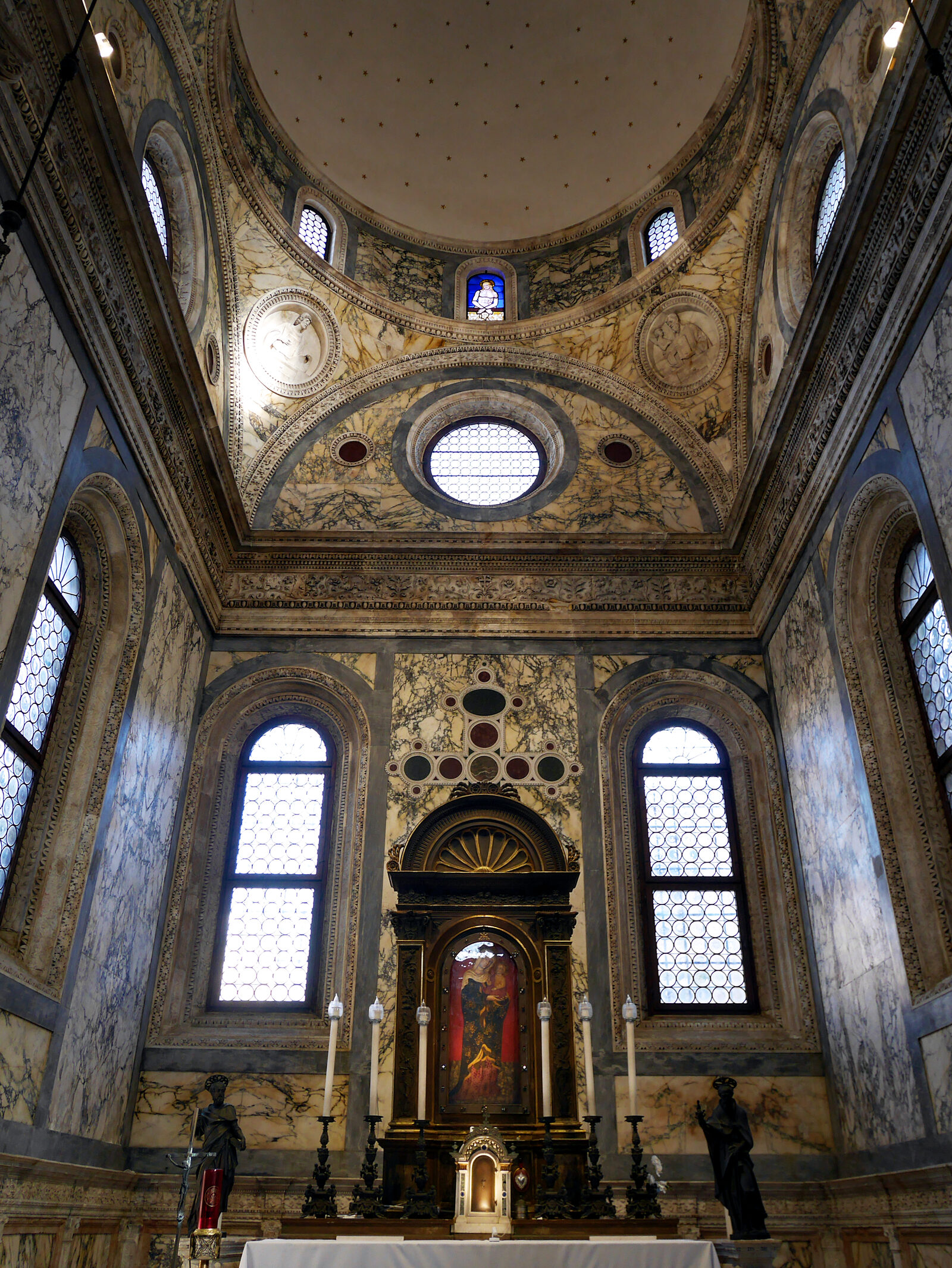 Santa Maria dei Miracoli : The allegedly miraculous painting of Madonna and Child dates from around 1409
