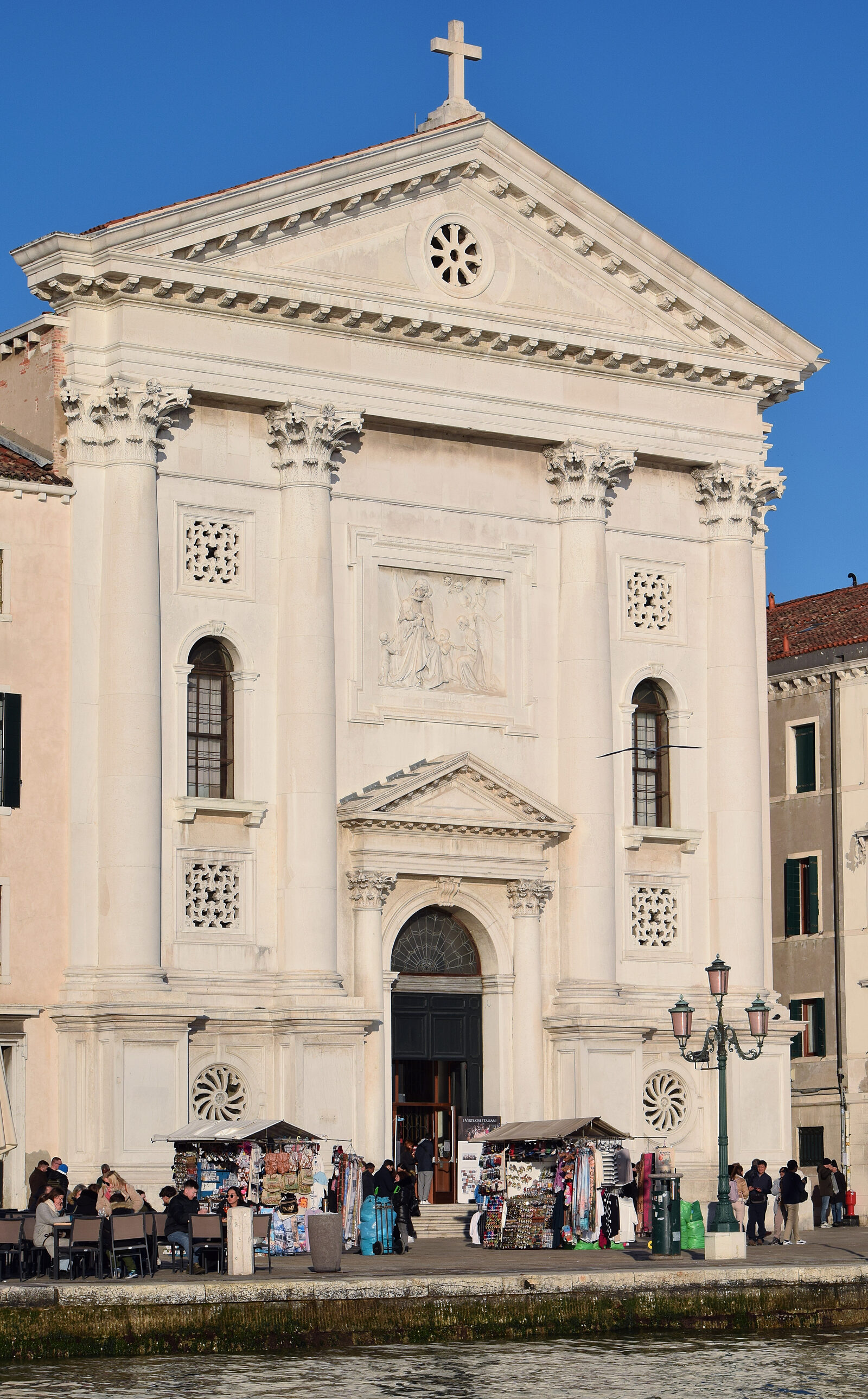 Vivaldi Church : The church's facade overlooks the lagoon and Riva degli Schiavoni