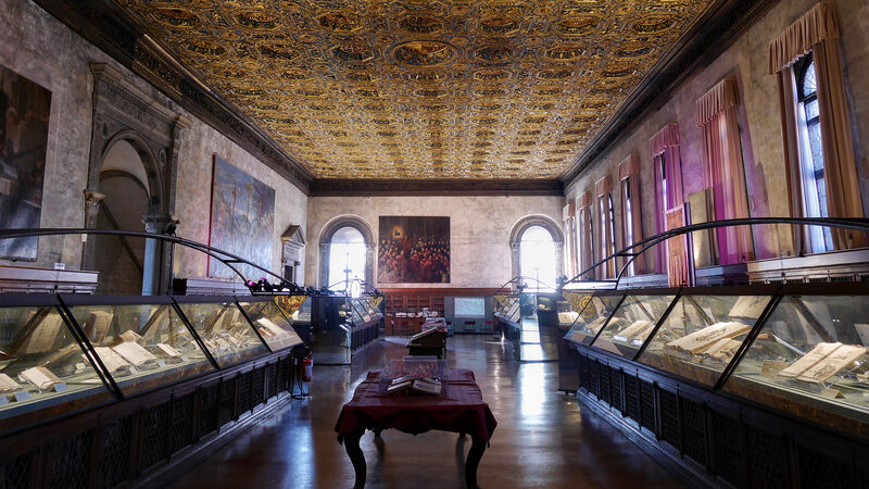 Scuola di San Marco : While visiting this museum, you can appreciate the vast interior of Sala Capitolare and the spectacular gilded ceiling