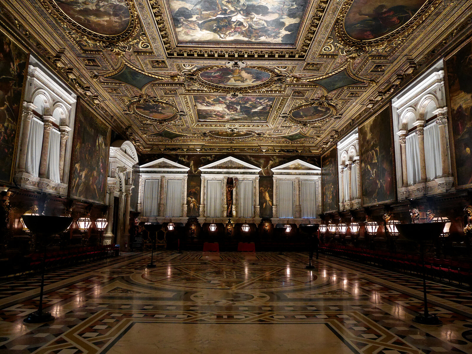 Scuola di San Rocco : Perhaps the most impressive chapter hall in all of Venice