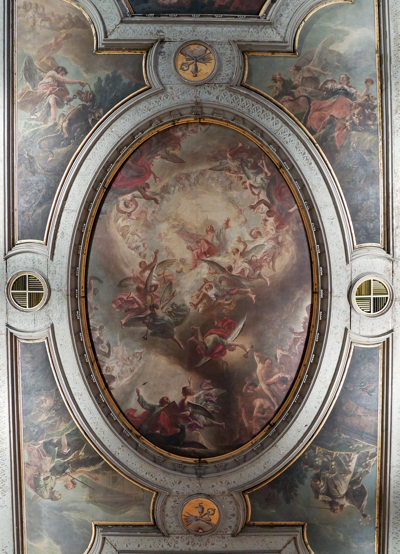 Scuola Grande San Giovanni : La gran pintura oval en el centro del techo representa el Juicio Final (1761) de Giuseppe Angeli