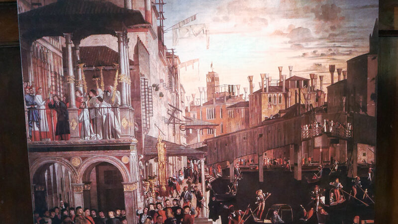 Scuola Grande San Giovanni : O 'Milagro de la Cruz en el Puente de Rialto' de Vittore Carpaccio, que muestra una versión anterior de madera: Puente de Rialto