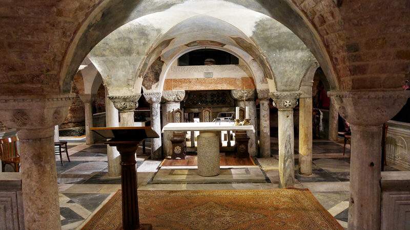 St. Mark's Basilica : Also part of the evening tour is the unique opportunity to descend into the Basilica's ancient stone heart: the crypt