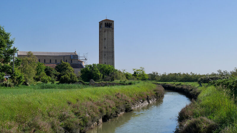 Torcello : Only a handful of buildings still stand on Torcello: a quiet reminder of its once-great past