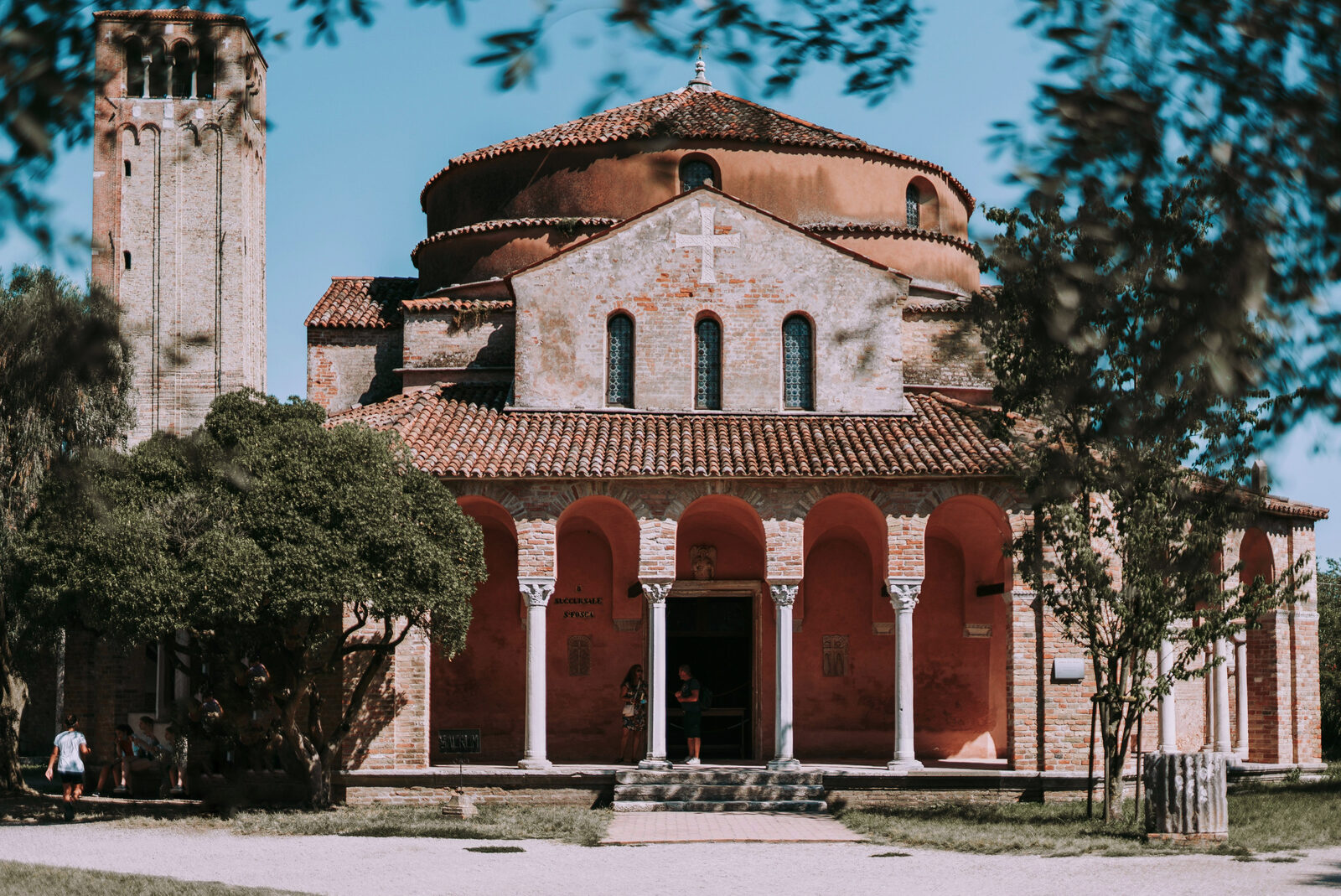 Torcello : Santa Fosca stands next to the oldest church in the lagoon: Santa Maria Assunta and its historic bell tower