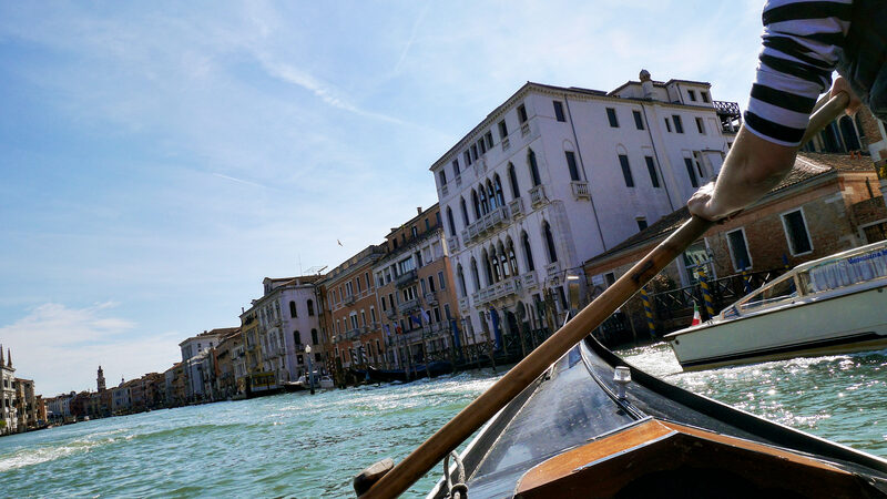 Traghetto : Crossing Canal Grande is tricky with all the boat traffic — you need to be quick