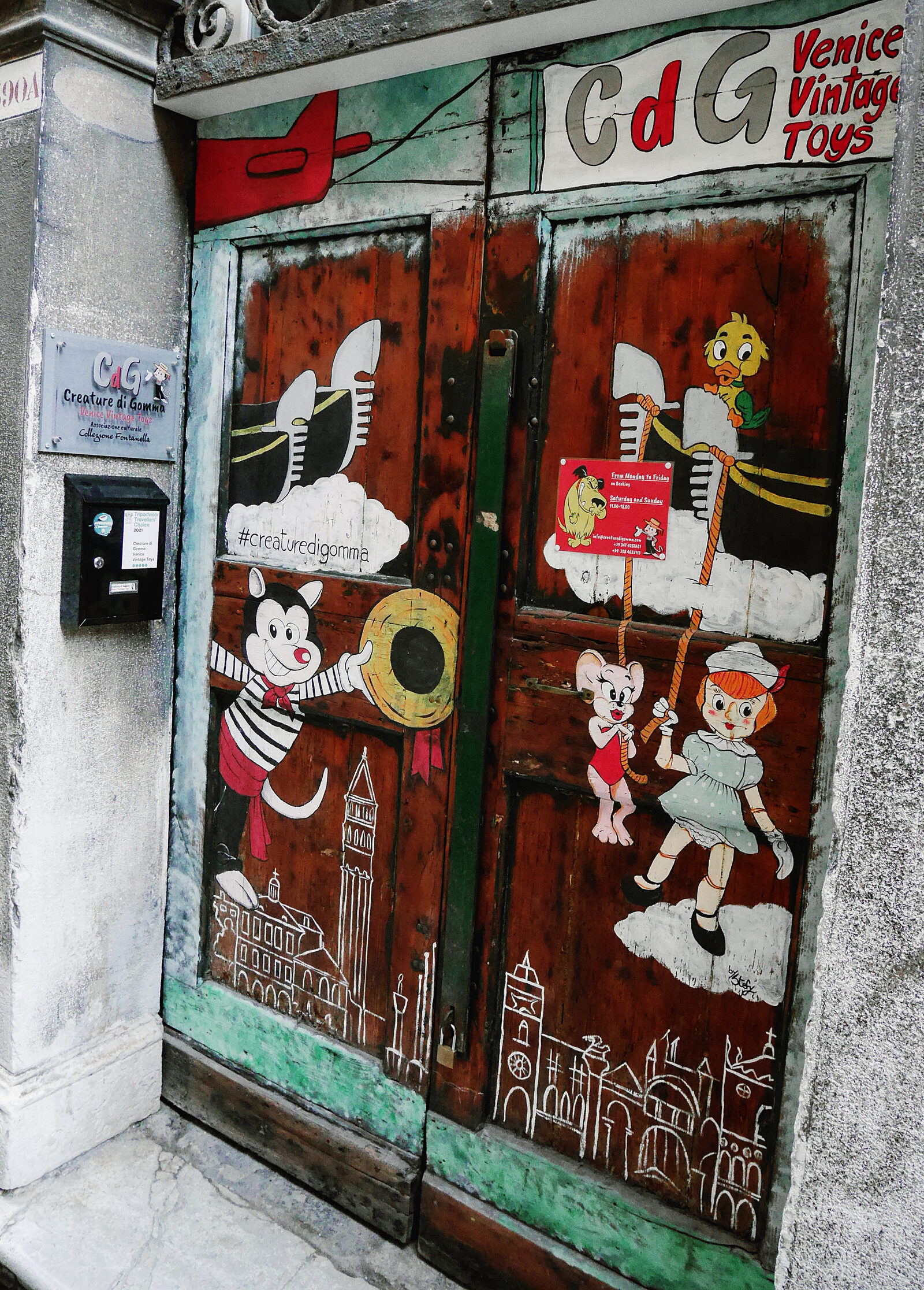 Venice Vintage Toys : How to recognize the exhibition outside opening hours