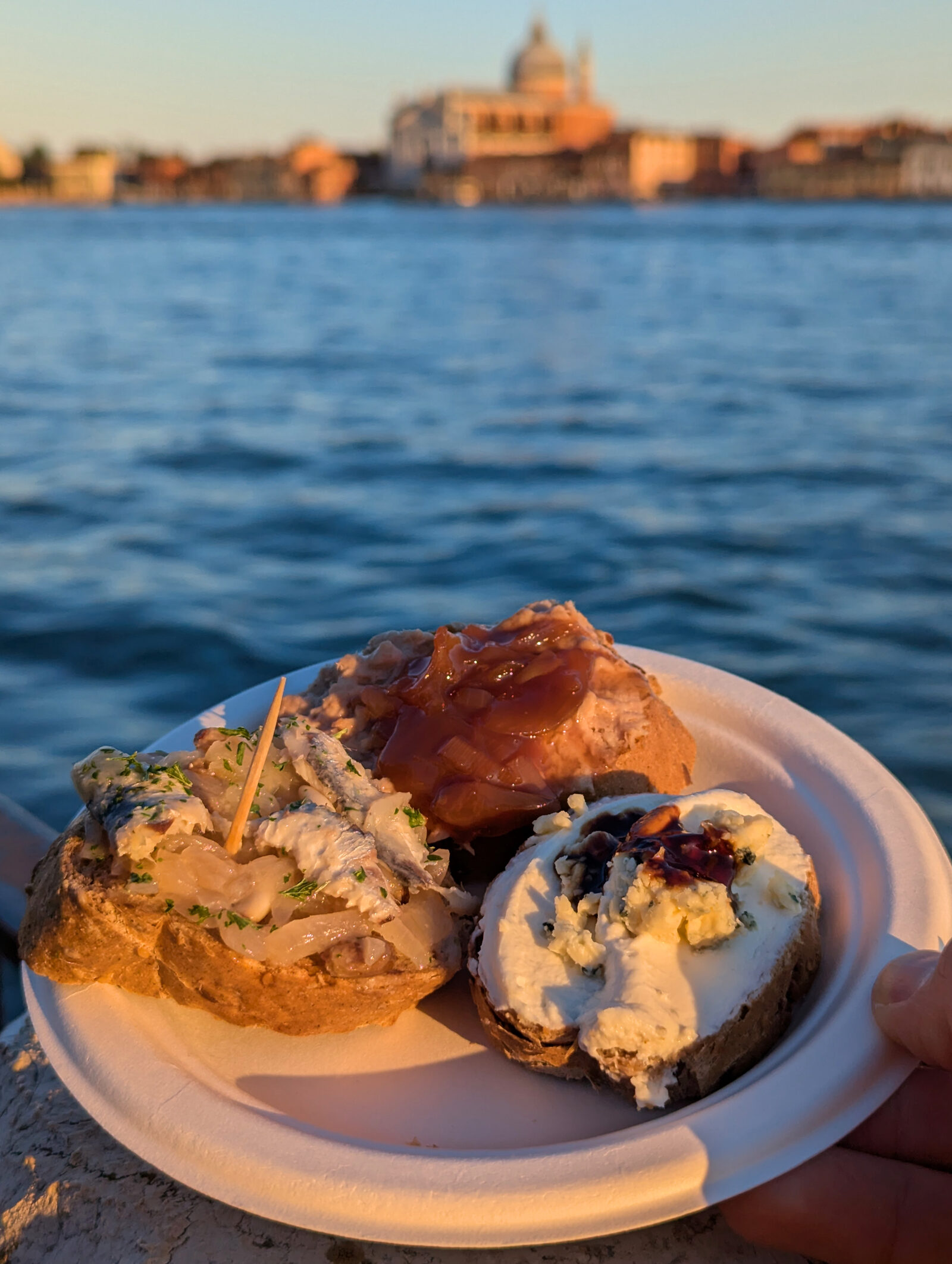 Zattere : Not in the mood for a full sit-down meal? Just grab some cicchetti and find a spot by the water.